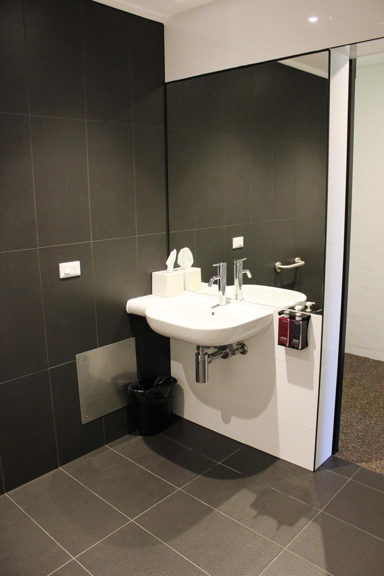 Hotel Waurn Ponds Estate Extérieur photo